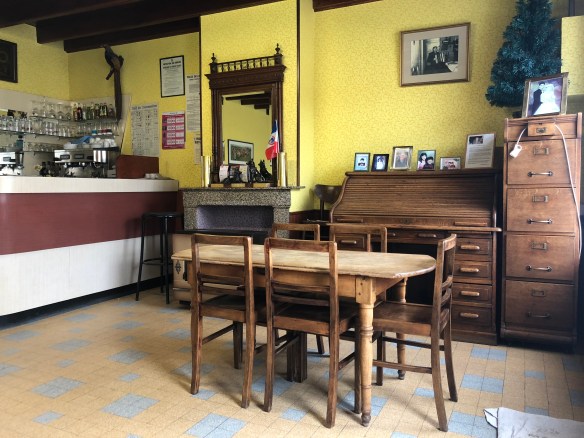 FC724FAD-8096-4E11-A9CB-59AFD7507952